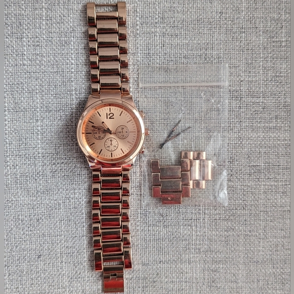 Rose Gold Watch By Claire's - Picture 10 of 11